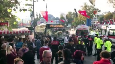  Beşiktaş'ta otobüs durağa daldı