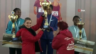 odul toreni - Vodafone İstanbul Maratonu'nda kazananlar ödüllerini aldı  Videosu