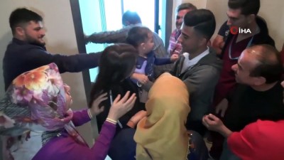 devlet hastanesi -  Halatı kopan asansörde mahsur kalan ailenin panik anları  Videosu