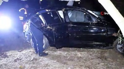 kadin surucu -  Kocaeli’de kaza yapan otomobil 60 metrelik uçuruma yuvarlandı: 1 yaralı  Videosu