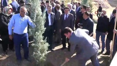  Aksaray’ın il oluşunun 30. yılı 30 bin fidan dikilerek kutlandı 