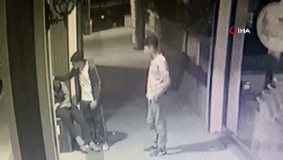  Hırsızın pes dedirten rahatlığı kamerada...Hem çaldı, hem zorla uzaklaştırıldı 