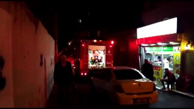 Fatih'te çatı yangını - İSTANBUL