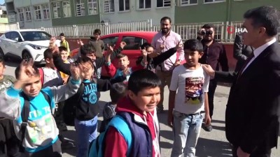 namuslu -  Gaziantep İl Emniyet Müdürü Cengiz Zeybek, uyuşturucu operasyonunun sürdüğü bölgede incelemelerde bulundu  Videosu