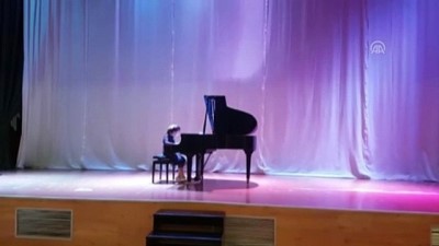 piyanist - Gaziantepli Beren'den piyanoda uluslararası başarı  Videosu