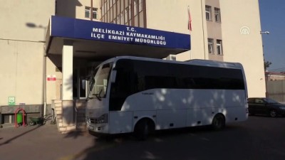 safak vakti - Kayseri'de düzenlenen eş zamanlı operasyonda aranan 38 kişi yakalandı  Videosu