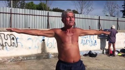 gunesli hava - Sıcak havayı fırsat bilerek denize girdiler - İSTANBUL  Videosu