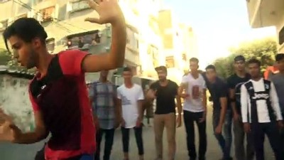 break dance - Abluka altında yaşayan Gazzeli gençler sokak dansı ile stres atıyor (3) - GAZZE  Videosu
