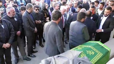  Akşener kazada ölen il başkanının cenaze törenine katıldı