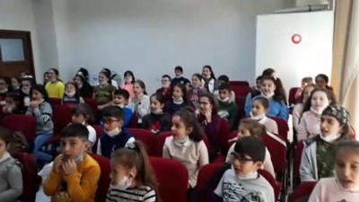  70 çocuk maskesini taktı, lösemili çocuklara destek için söyledi 