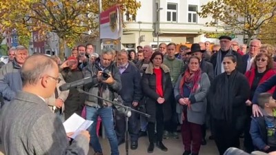 irkci cinayet - Almanya'da ırkçı cinayet kurbanı Mehmet Kubaşık'ın ismi bir meydana verildi - DORTMUND Videosu