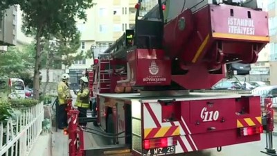Kadıköy'de bir apartmanda çıkan yangın söndürüldü - İSTANBUL 
