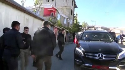 sehadet - Şehit Kır'ın eşine şehadet belgesi verildi - HAKKARİ Videosu