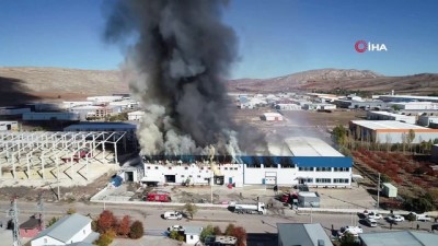 gokyuzu -  Sivas’ta fabrika yangını Videosu