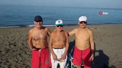 sokak kopekleri -  Karadeniz'e yaz geldi, insanlar denize akın etti  Videosu