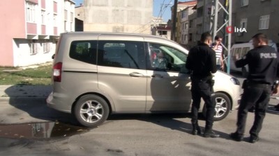 sivil polis -  TEM’de hareketli dakikalar...Suçlu polis arabasını alıp kaçtı  Videosu