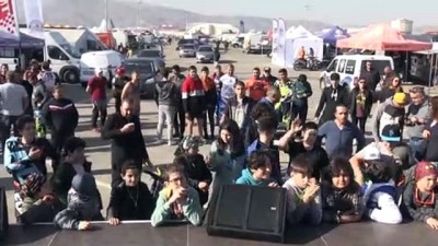 muhabir - Türkiye Motokros Şampiyonası'nın finali Afyonkarahisar'da başladı Videosu