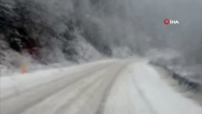  Kastamonu'nun yüksek kesimlerinde kar yağışı etkili oluyor 