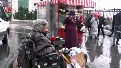 emekli maasi -  Yağmur’da ekmek mücadelesi yürekleri yaktı  Videosu
