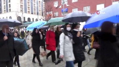  - Kosova'da 10 Aralık Dünya İnsan Hakları Günü yürüyüşü
- 'Temiz hava solumak, en temel insan haklarından biridir'