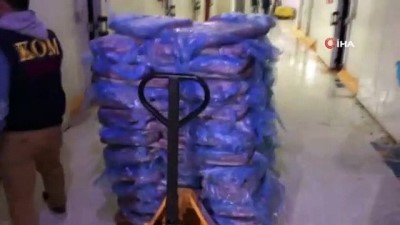 soguk hava deposu -  Çin'den getirdikleri ithalatı yasak olan kuzu ciğerini, tavuk kırıntısı diye ülkeye sokmaya çalışmışlar  Videosu