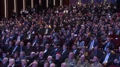 kirmizi hali - Cumhurbaşkanı Erdoğan: ''On binlerce Müslümanın kanını döken bir caniyi savunan, öven bir şahsın böyle bir ödüle layık görülmesi, utanç vericidir, rezalettir'' - ANKARA  Videosu