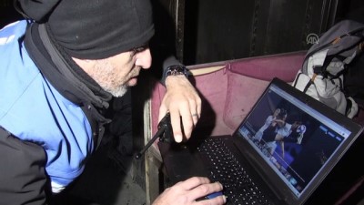 dunya rekoru - Gece nöbetindeki polisler, AA'nın 'Yılın Fotoğrafları' oylamasına katıldı - AĞRI  Videosu