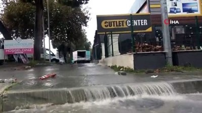 gokkusagi -  Kuşadası’nda sağanak yağış yollarda göletler oluşturdu Videosu