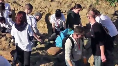 yabanci ogrenciler - Ödemiş'te yabancı öğrenciler kazı yaptı - İZMİR Videosu