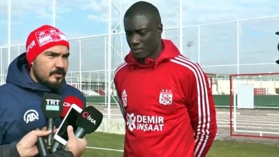 Sivassporlu Mamadou Samassa: 'Lider olmamız bizi mutlu ediyor' - SİVAS 