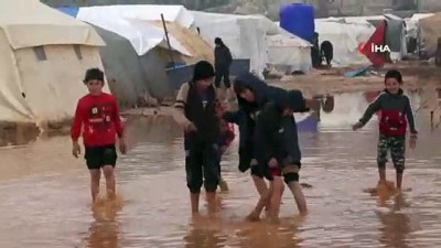  - Suriye'de su basan kamplar için yardım çağrısı 