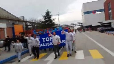 toplu is sozlesmesi -  TOFAŞ işçisi zam için ayaklandı  Videosu