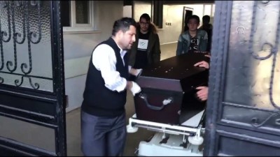 cenaze araci - Ruhsatsız maden ocağında ölen kişinin cenazesi yakınlarına teslim edildi - ZONGULDAK Videosu