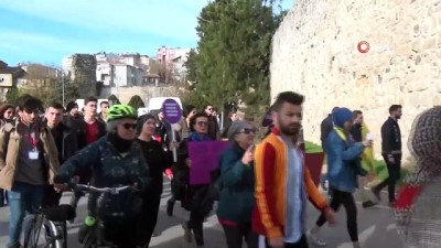 kadin siddet -  Sinoplu taraftar grupları Ceren Özdemir için tek yürek oldu  Videosu