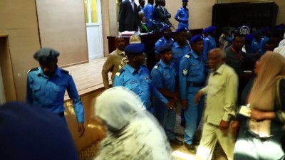 mahkeme salonu - Sudan'da devrik lider el-Beşiri'in yargılanması - HARTUM Videosu