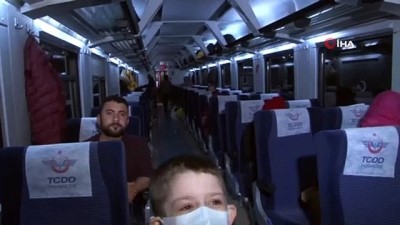  Elazığ'da duran 104 yolculu tren 10 saat sonra hareket etti