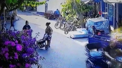 genc kiz -  Büyükada'da başıboş at genç kızı ezdi  Videosu