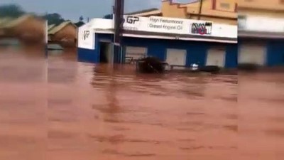 tarim arazisi -  - Uganda’da sel ve heyelanda 2 haftada 30 kişi öldü  Videosu