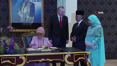  - Cumhurbaşkanı Erdoğan, Malezya Kralı ile görüştü 