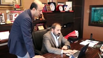 uttu - Sivasspor Başkanı Otyakmaz'ın tercihi 'Millilerden asker selamı' oldu  Videosu