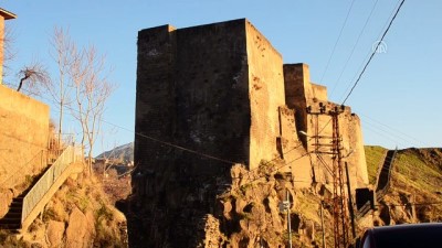 milat - Bitlis Kalesi'ni ışıklandırma çalışması tamamlandı  Videosu