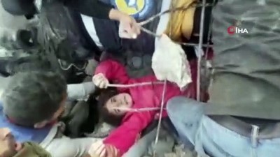 idlib -  - Rus savaş uçakları İdlib’i vurdu: 1 ölü, 7 yaralı Videosu