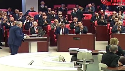  AK Parti Elazığ Milletvekili Demirbağ’a muhalefetten protesto 