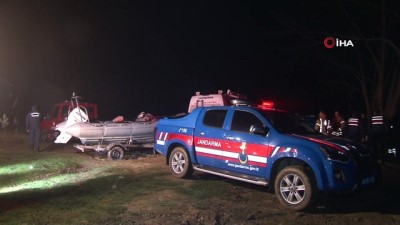 kurtarma botu -  İstanbul Terkos Gölü’nde kayık alabora oldu: 3 kişi kayıp oldu  Videosu