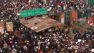 metro istasyonu - Hindistan'da protestolar sürüyor (1) - YENİ DELHİ  Videosu