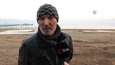 med cezir -  İznik Gölü'nde suyun çekilmesi vatandaşları tedirgin ediyor  Videosu