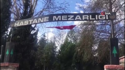 mezar taslari -  İnegöl'de ağaçlar devrildi, birçok mezar zarar gördü Videosu