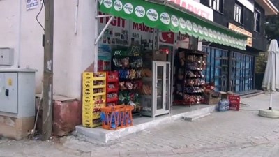 hirsizlik zanlisi - Poşetlediği paraları unutup sigaraları çalan zanlı güvenlik kamerasında - GAZİANTEP Videosu