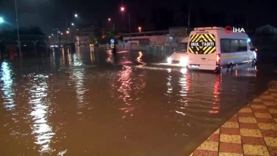 servis soforu -  Adana’da sağanak yağış hayatı olumsuz etkiledi  Videosu