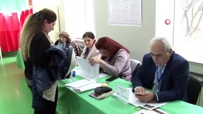 siyasi parti -  - Azerbaycan’da halk, yerel seçimler için sandık başında  Videosu